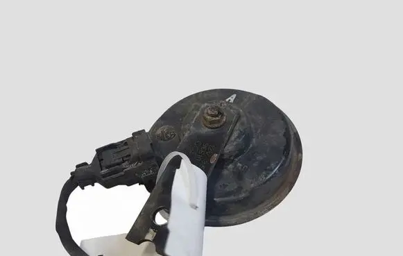 Hyundai Santa Fe Horn signal 9661038102