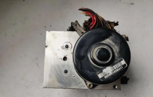 Volvo S70 V70 V70 XC ABS Pump 8619538 0265216651 10094904233
