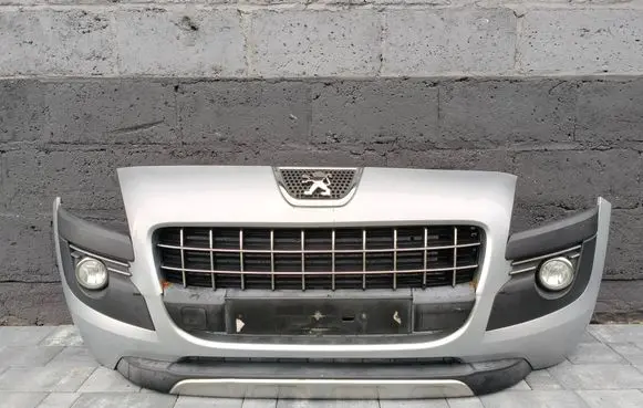 Peugeot 3008 I Front bumper