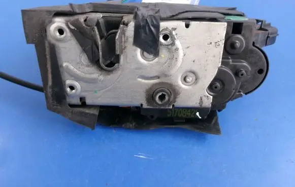 Fiat Idea Front door lock 51708421