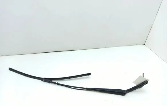 Mercedes-Benz Sprinter W906 Front wiper blade arm A0018206144