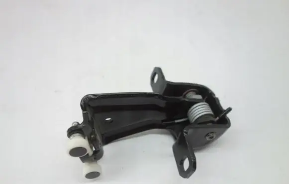 Mercedes-Benz Vito Viano W447 Sliding door middle roller runner A4477600447