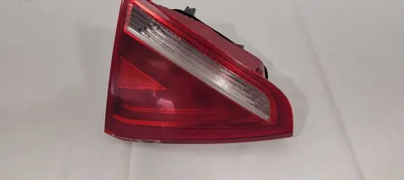 Audi A5 Tailgate rear/tail lights 8T0945093