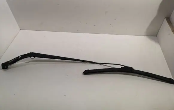 Opel Insignia A Front wiper blade arm 13227399