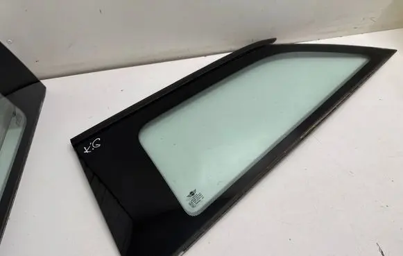 Mini Paceman (R61) Rear side window 43R007951