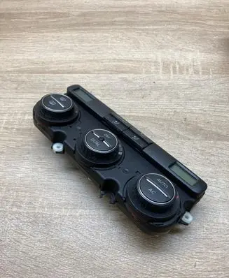 Volkswagen PASSAT B6 Climate control unit 746775 74677580