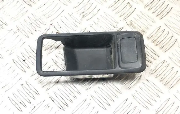 Ford Focus Front door window switch trim 3M51226A37
