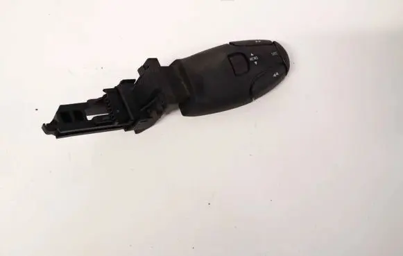 Multifunctional control switch/knob