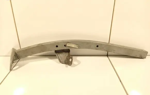 Audi A8 S8 D3 4E Fender mounting bracket 4F0805365