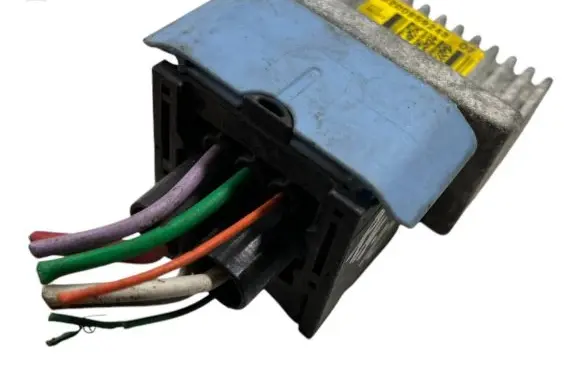 Glow plug pre-heat relay