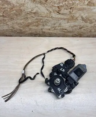 Audi A8 S8 D2 4D Rear door window regulator motor 4D0959802F