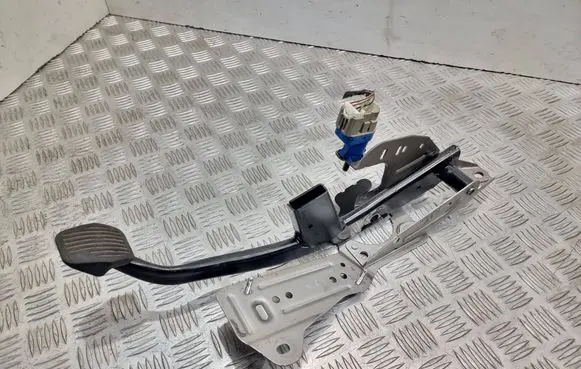 Ford C-MAX II Brake pedal AV612467AC 11575M04 8t4t9g854aa