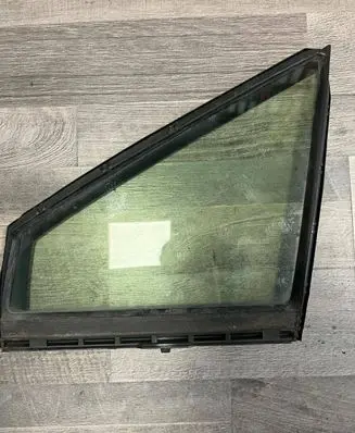 Nissan Murano Z50 Front door window glass four-door 43R00035
