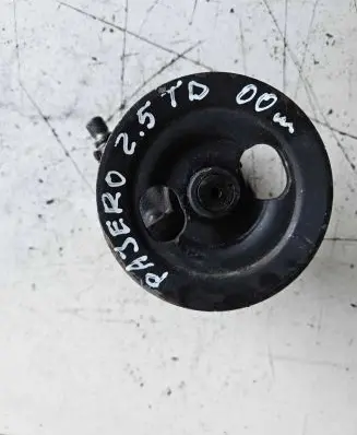 Mitsubishi Pajero Power steering pump