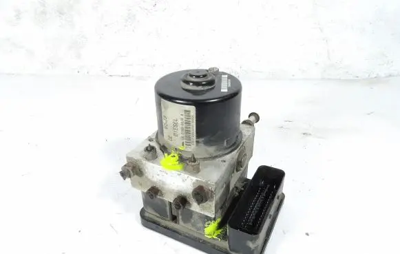 Suzuki Grand Vitara II ABS Pump 65J9