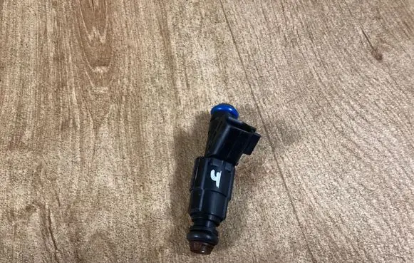 Ford Mondeo Mk III Fuel injector 0280156154