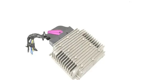 Tesla Model S Sound amplifier 100486310A 100035000109