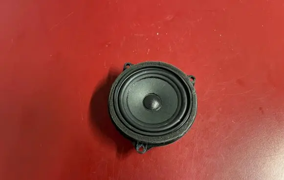BMW X1 F48 F49 Front door speaker 8715686 65138715686