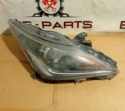 Toyota Aygo AB40 Headlight/headlamp