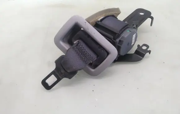 Mazda 6 Roof seat belt 