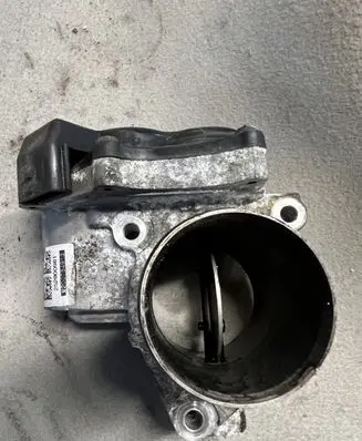Renault Scenic II - Grand scenic II Throttle valve 8200754913 H8200744823 252900981