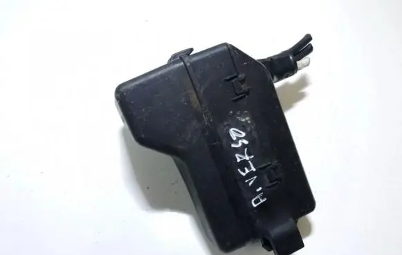 Toyota Avensis Verso Fuse box set