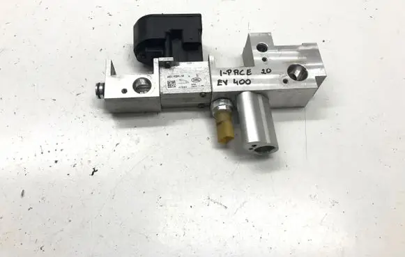 Jaguar I-Pace Air conditioning (A/C) expansion valve J9D36C584AA J9D38D308AA