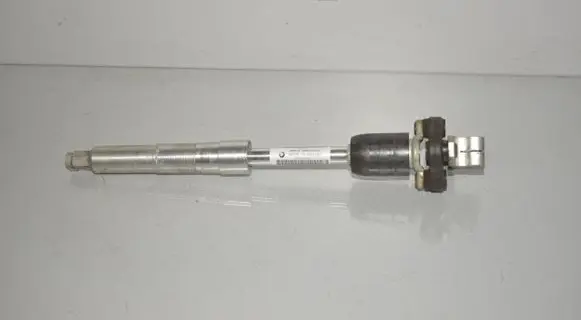 BMW X6 E71 Steering column universal joint 6864137 32306864137 6854951