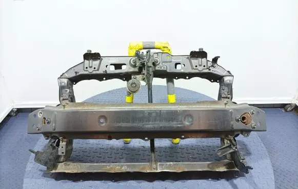 Toyota Urban Cruiser (XP110) Front bodywork piece 