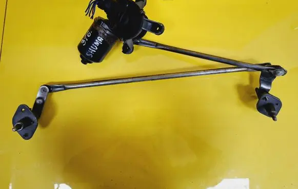 KIA Shuma Front wiper linkage and motor
