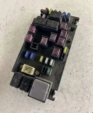 Subaru Outback Fuse module MB100200B 82241AG060 802252