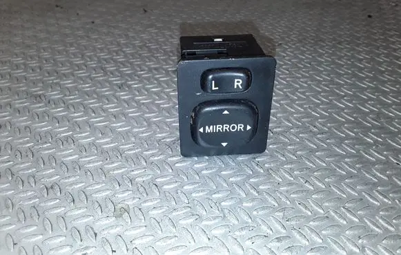 Toyota Corolla Verso AR10 Wing mirror switch