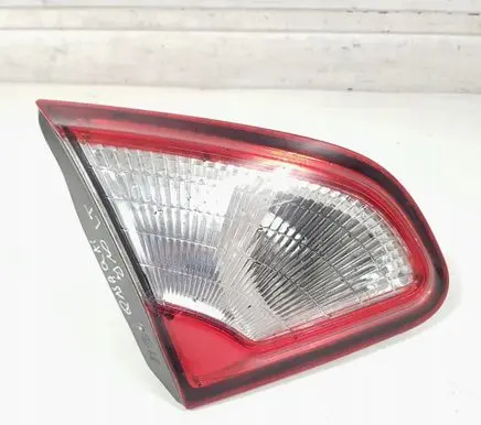 Nissan Qashqai Tailgate rear/tail lights 89503189