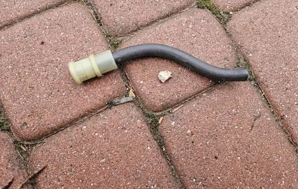 Renault Megane IV Engine coolant pipe/hose 31TYS