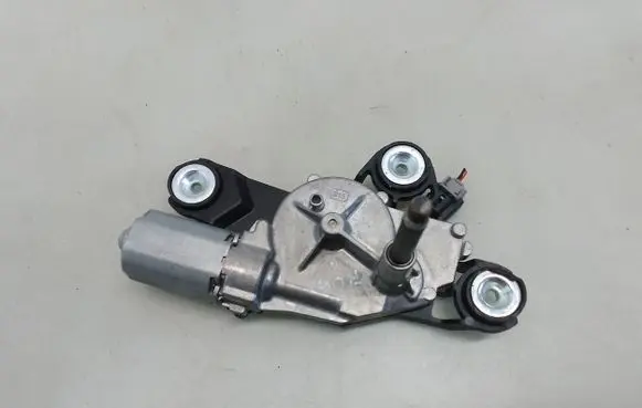 Ford Focus Rear window wiper motor 0390201875
