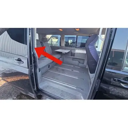 Volkswagen Multivan T5 Sliding door rubber seal 