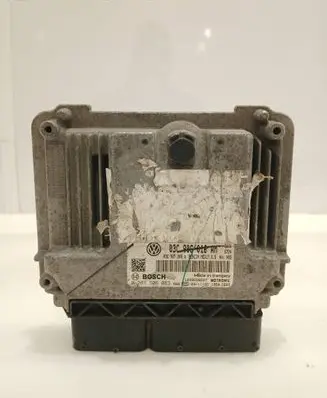 Volkswagen Golf VI Engine control unit/module 03C906016AM 0261s06083