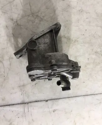 Volkswagen Transporter - Caravelle T4 Vacuum pump 075145101 075145101A