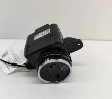 Volkswagen Touareg II Ignition lock 7P6905843D 33305101