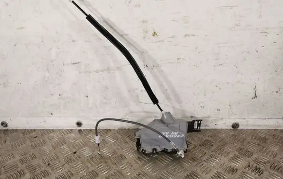 Opel Crossland X Rear door lock 16943709