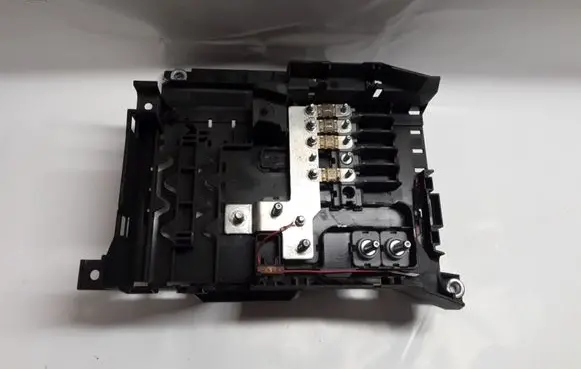 Volkswagen Touareg I Fuse module 7L0937548 15426742 0423227019