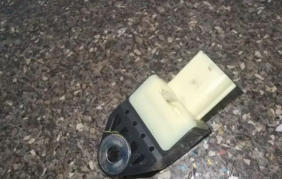 Subaru Outback Airbag deployment crash/impact sensor 98235AJ01A
