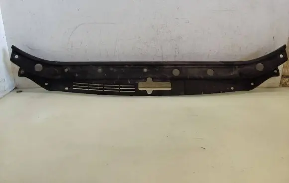 KIA Carens I Radiator trim 863611D050