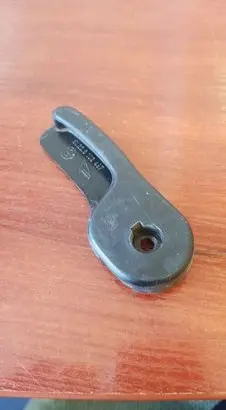 BMW 5 E34 Engine bonnet (hood) release handle 8102497