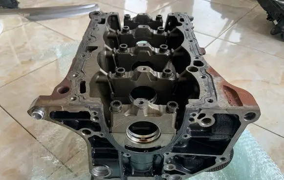 Audi Q5 SQ5 Engine block 06K103023E 06K103011Q