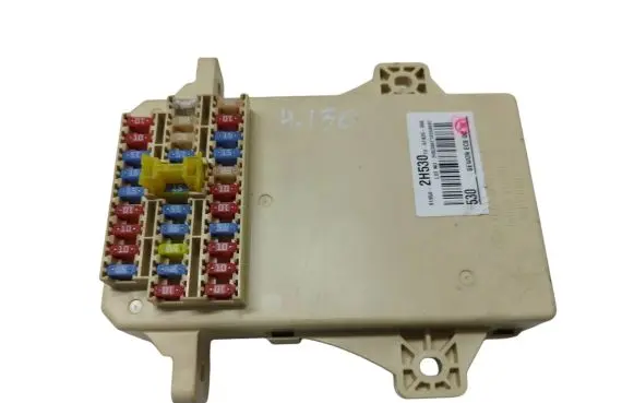 Hyundai i30 Fuse module 919502H530 1007A25006