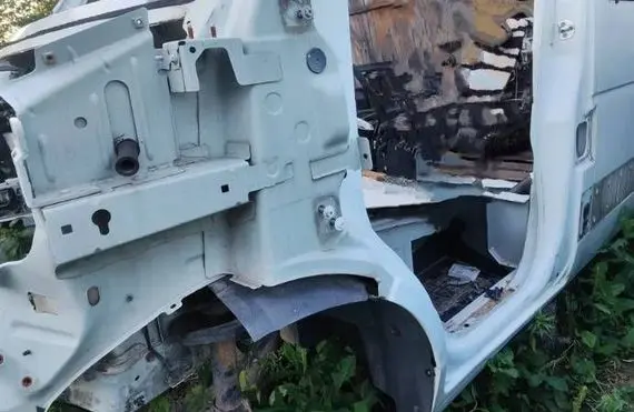 Renault Master III Front quarter panel 