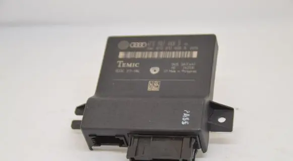 Audi A6 S6 C6 4F Gateway control module 4F0907468D 4F0910468A