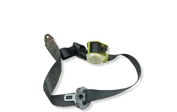 Opel Vectra B Rear seatbelt 90462772 E1104627
