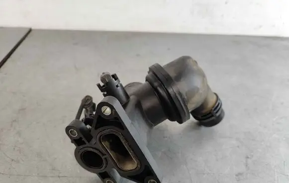 Jaguar XF X260 Thermostat/thermostat housing JDE40345 JDE36843 JDE38476